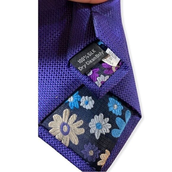 NWT Knightsbridge Tie - Picture 4 of 5